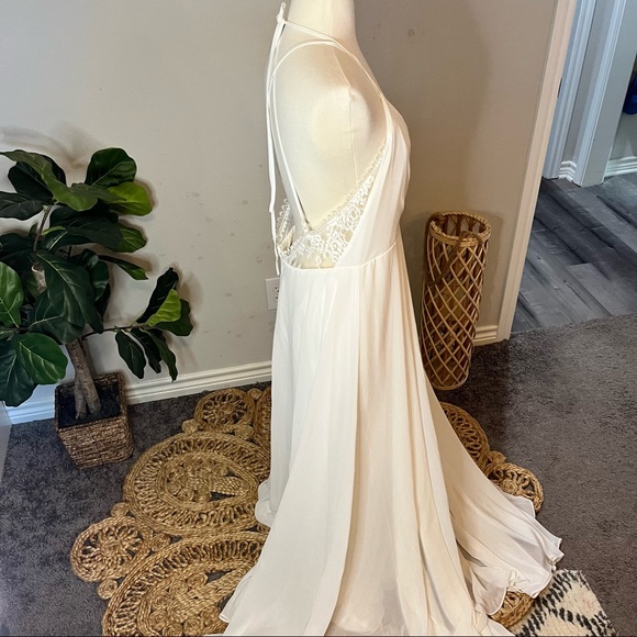 Sold Out LuLu’s Celebrate the Moment White Lace Maxi Dress Size XL - Picture 7 of 15